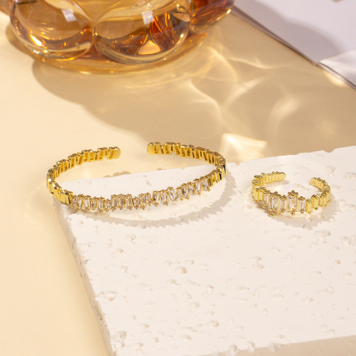 2pcs Fashionable Women's Cubic Zirconia Decorative Wristband, Irregularly Inlaid With Open Wristband Rings