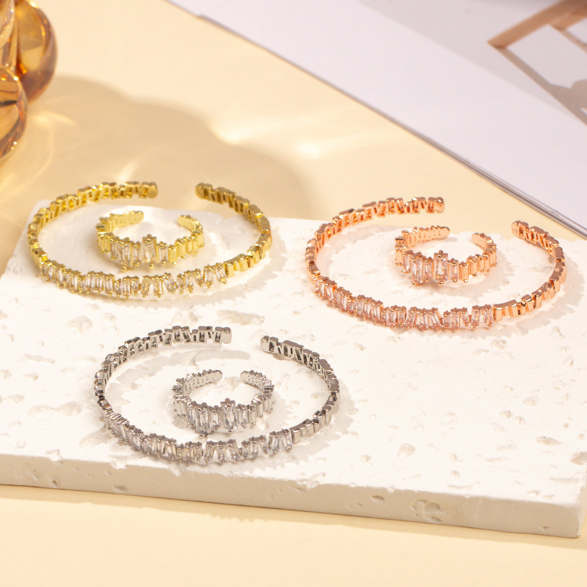 2pcs Fashionable Women's Cubic Zirconia Decorative Wristband, Irregularly Inlaid With Open Wristband Rings