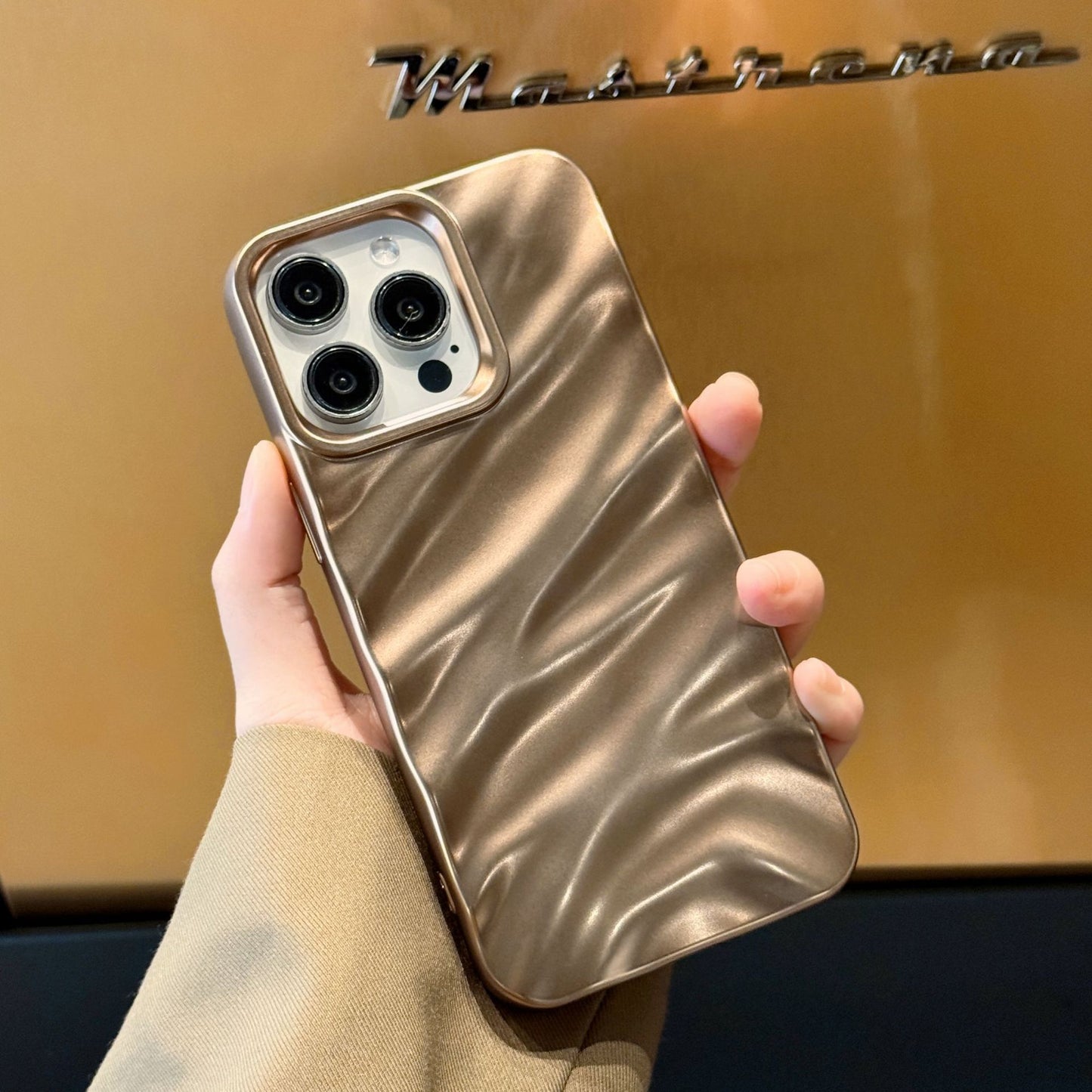 High-grade Desert Gold Silk Pattern Phone Case