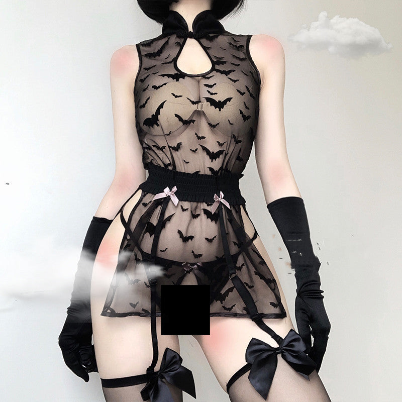 Black bat split split cheongsam garter set
