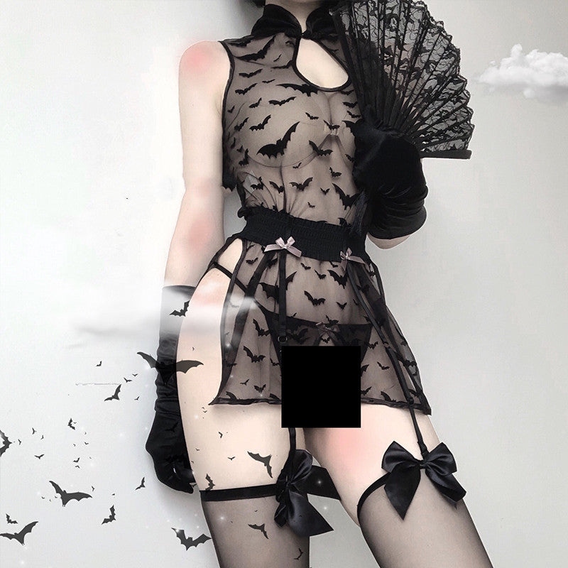 Black bat split split cheongsam garter set