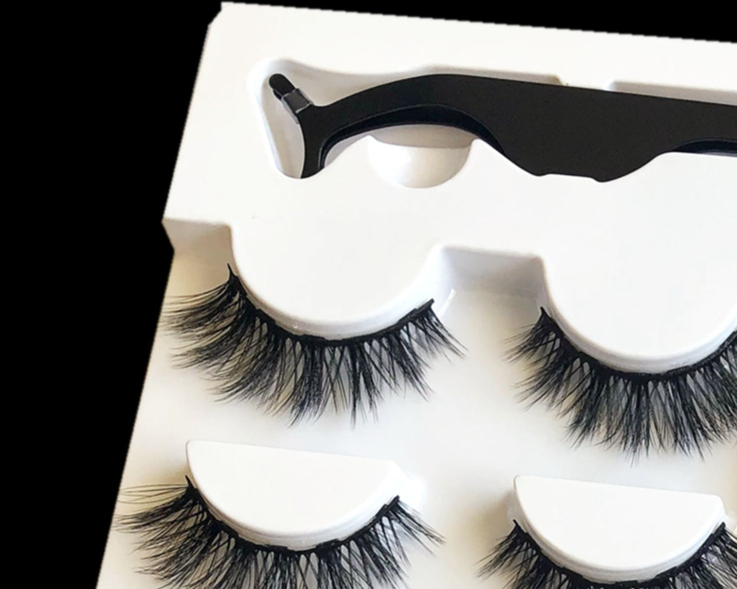 False Eyelashes With Magnets In Fashion