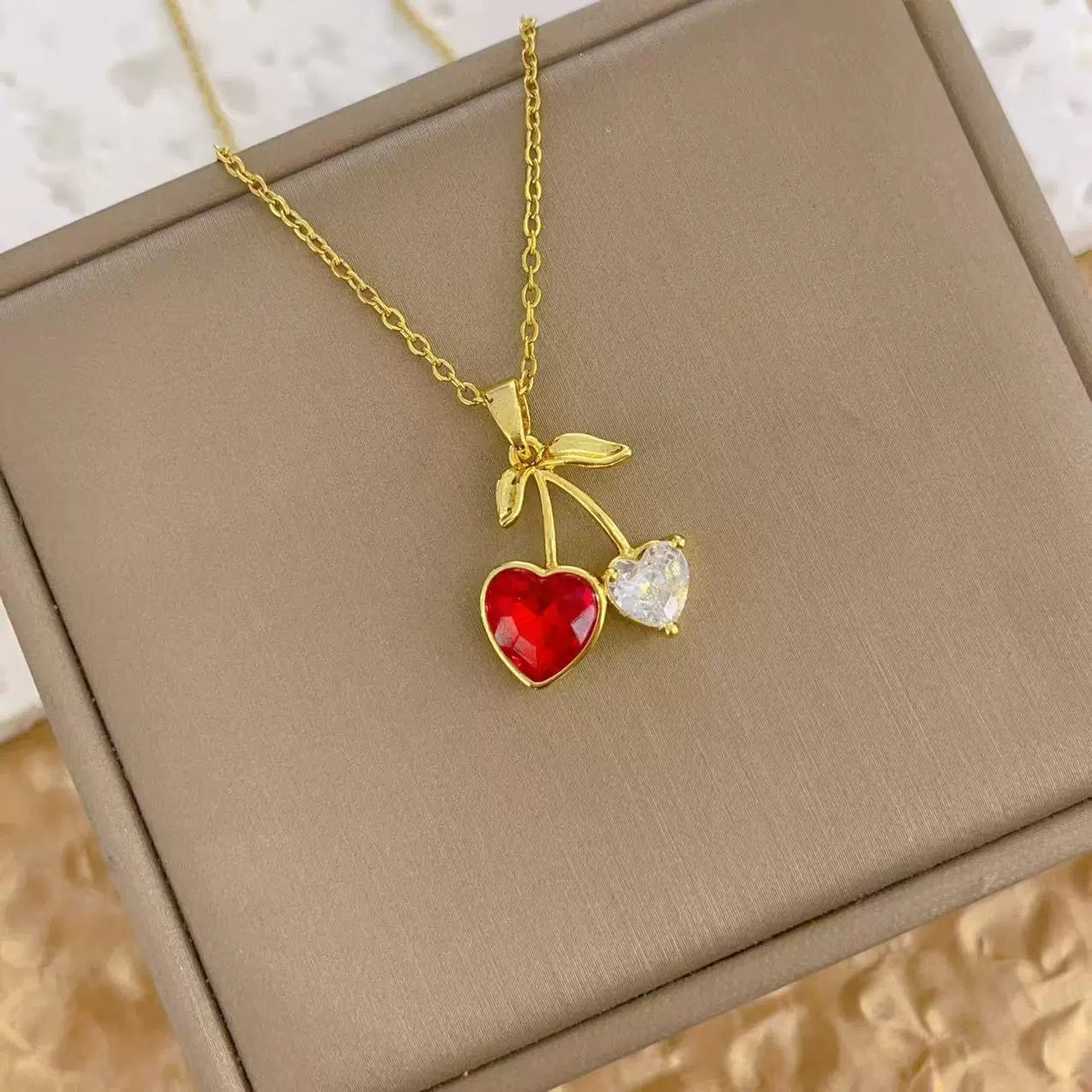 Women's Cherry Necklace Does Not Fade High-end Pendant Versatile Clavicle Chain